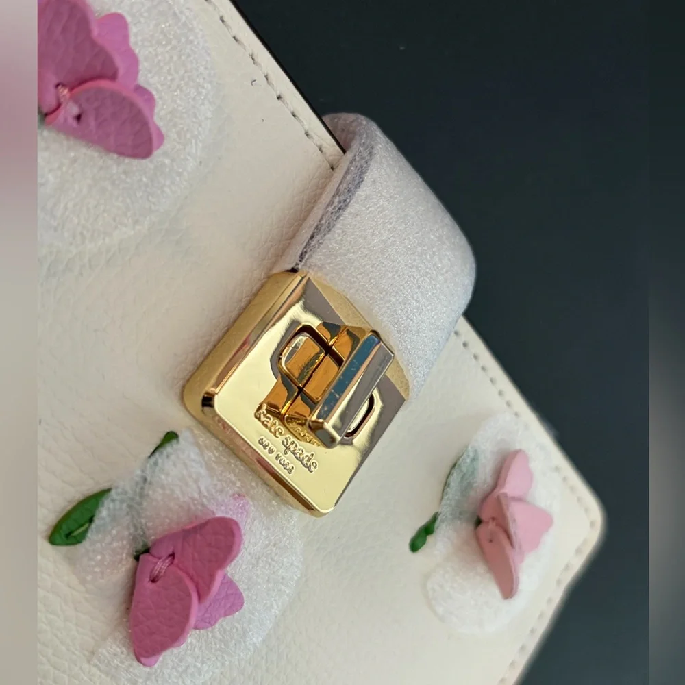 🌸 Kate Spade Phoebe Floral Applique Turnlock Medium Wallet - Picture 6 of 13